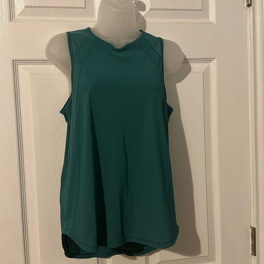 Lululemon top